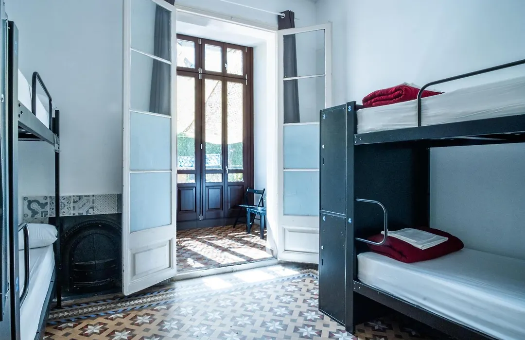 360 Hostel Borne-1